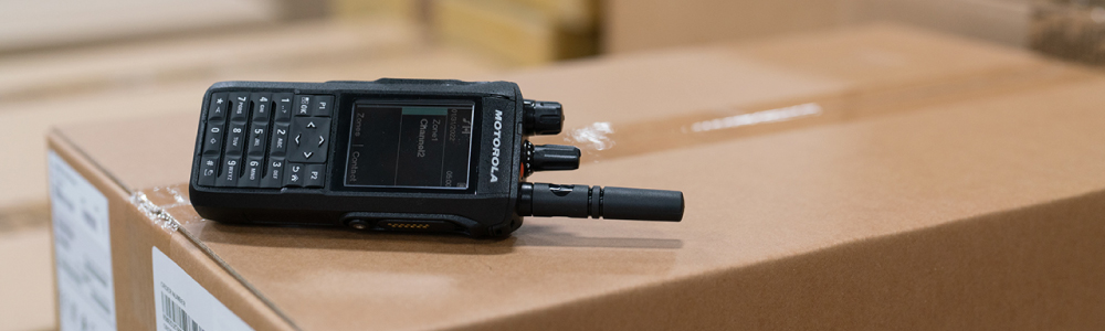 Motorola R7 two-way radio