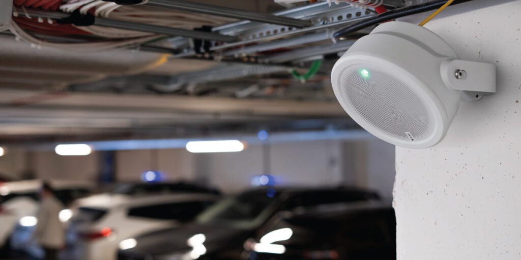 Axis network sound projector for mass notification and security messaging